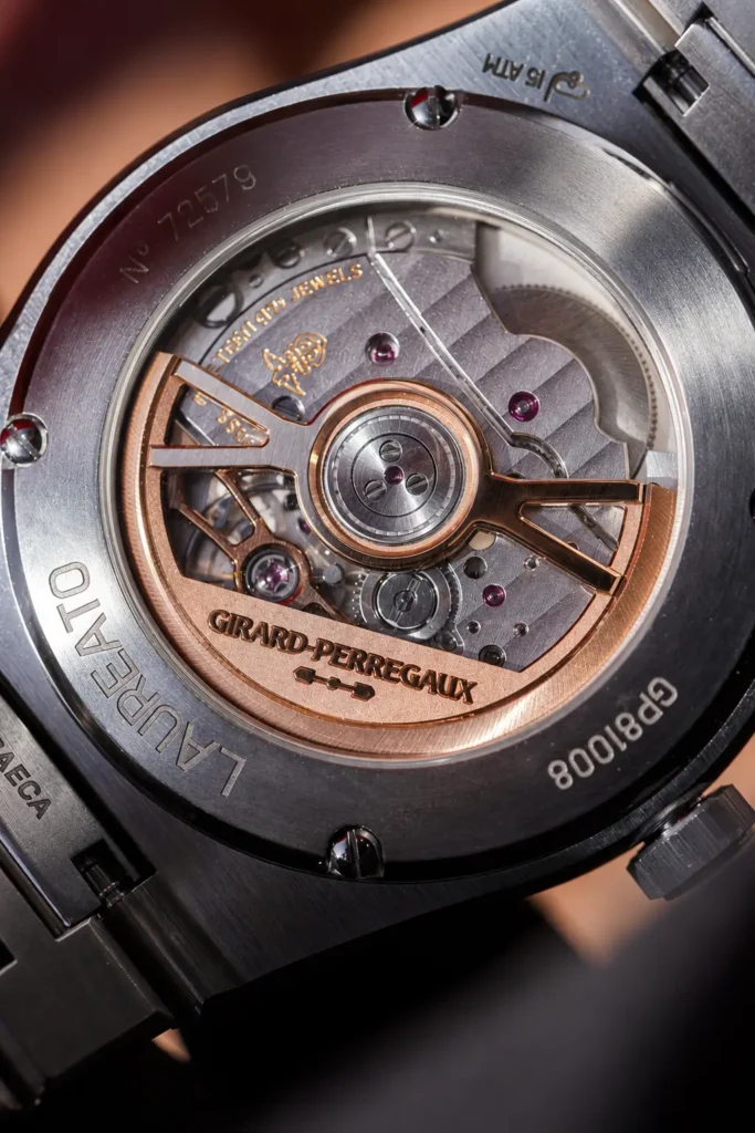Girard-Perregaux Laureato Fifty 39mm Girard-Perregaux Laureato Fifty 39mm