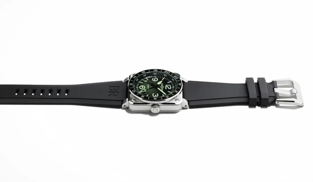 Bell & Ross BR-03 GMT Green Lum Bell & Ross BR-03 GMT Green Lum