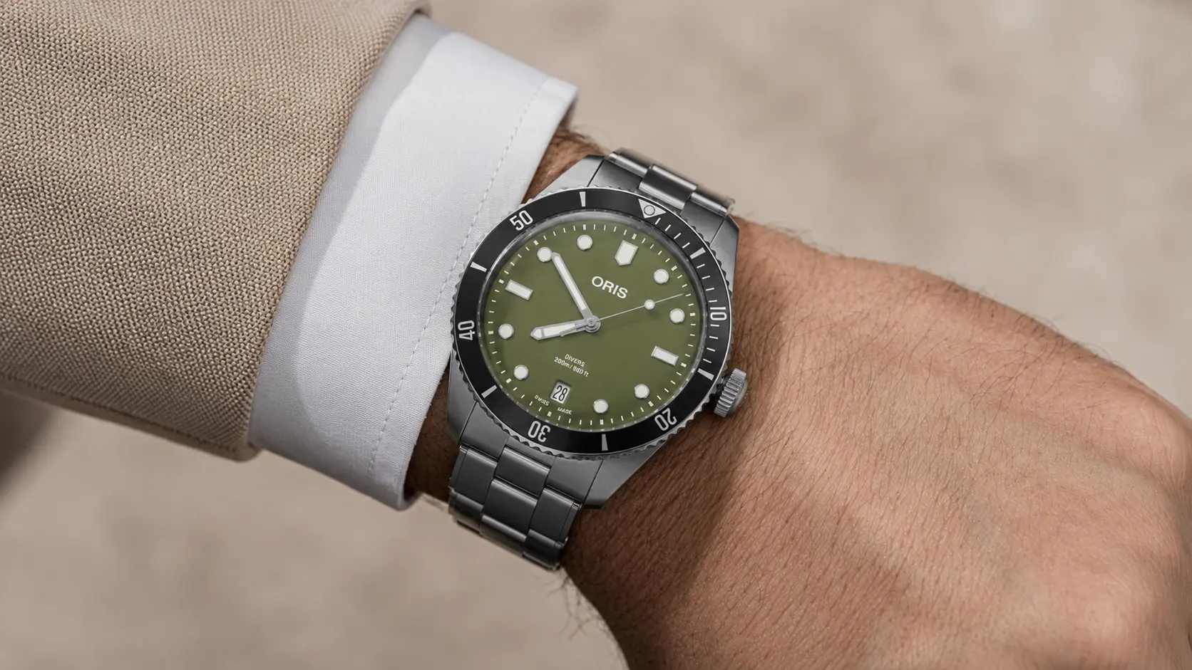 Oris Divers Date verde oliva Oris Divers Date verde olivav