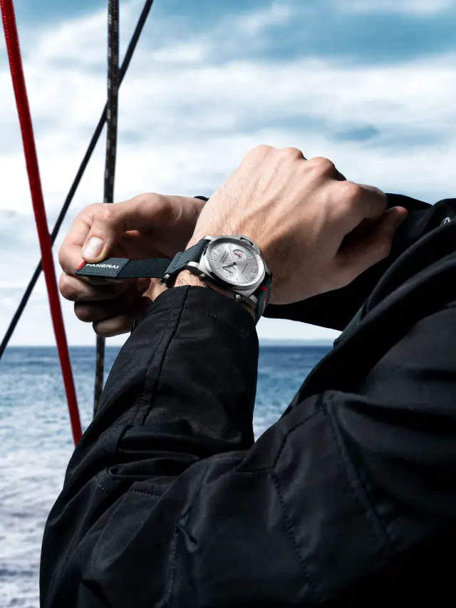 Luminor Luna Rossa Chrono PAM01768