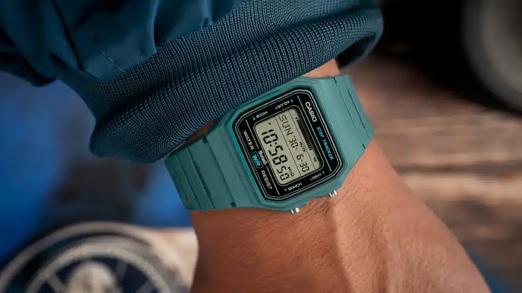 Casio F-B100W Casio F-B100W