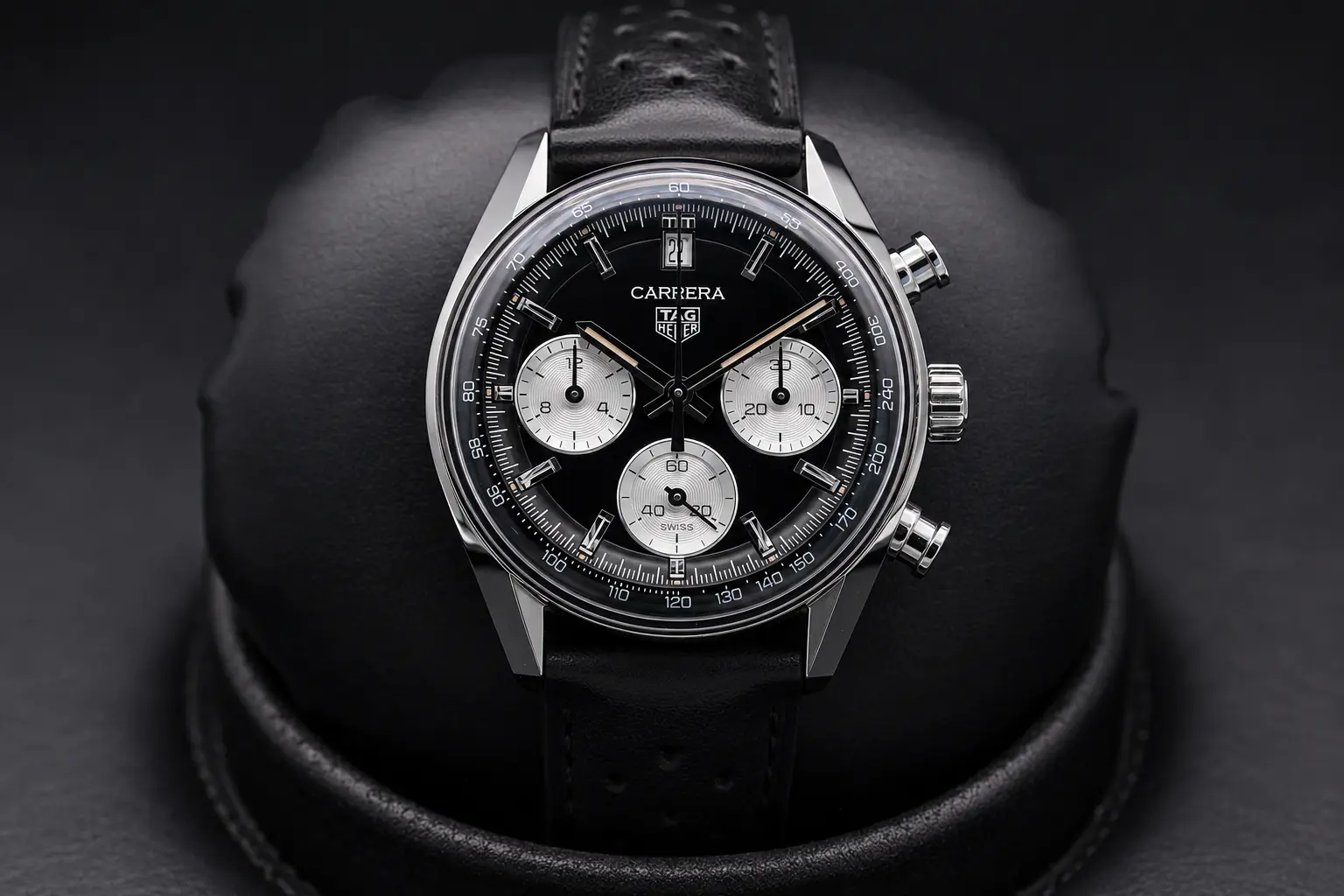 TAG Heuer Carrera Chronograph Glassbox 39 mm Reverse Panda TAG Heuer Carrera Chronograph Glassbox 39 mm Reverse Panda