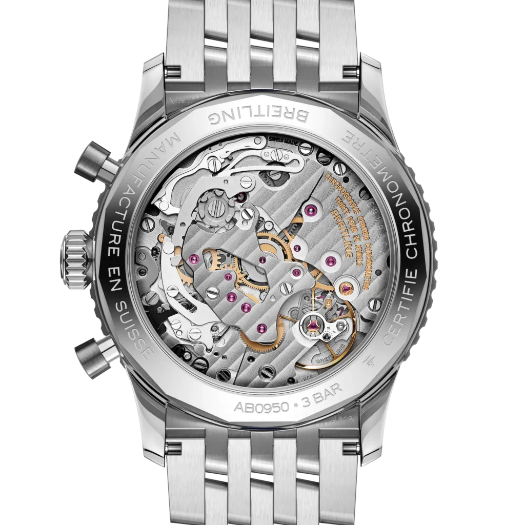 Breitling Navitimer B09 e Cosmonaute Fondello in zaffiro del Navitimer B09 Chronograph 41 su bracciale, con il calibro di manifattura B09 a carica manuale