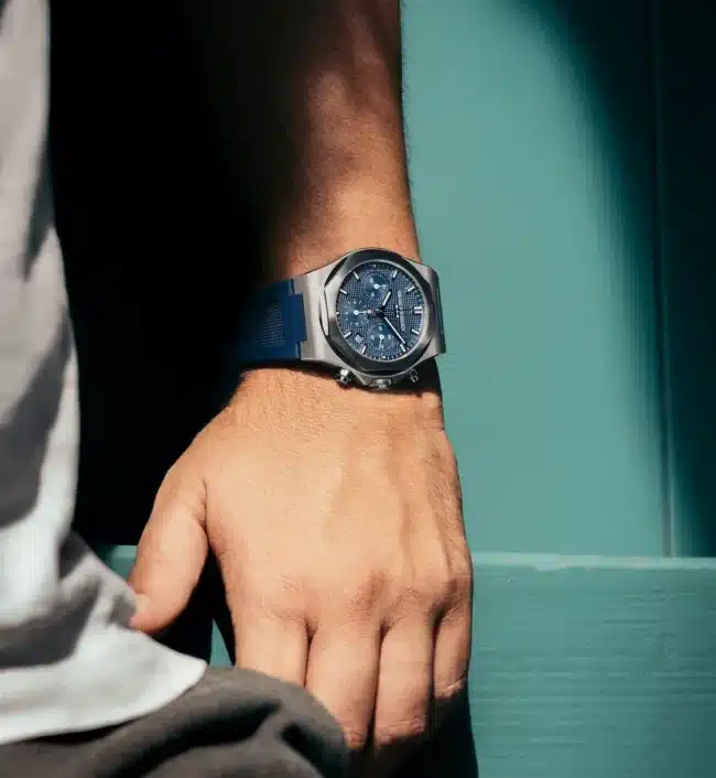 Girard-Perregaux Laureato Chronograph 42 mm Azzurro Girard-Perregaux Laureato Chronograph 42 mm Azzurro